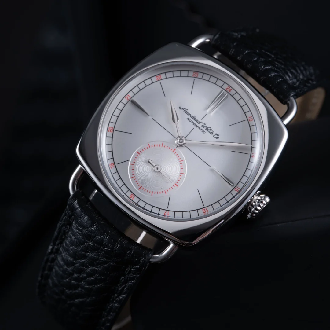 Hruodland 2025 mechanisch here - Tide Watch Surf recensie en prijs